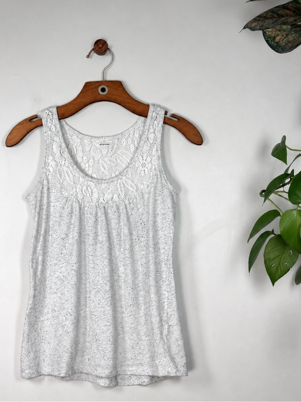 Aeropostale Gray Speckled Lace Yoke Tank Top Estimated Size XS